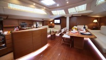 Sailing yacht SHOOTING STAR -  Salon and Galley
